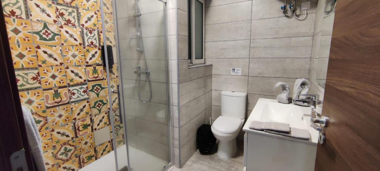 Blu-M Central Qormi 外观 照片
