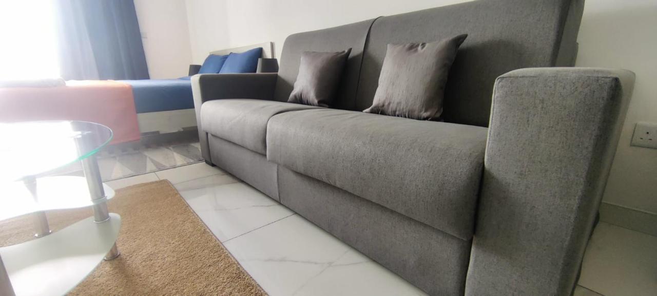 Blu-M Central Qormi 外观 照片