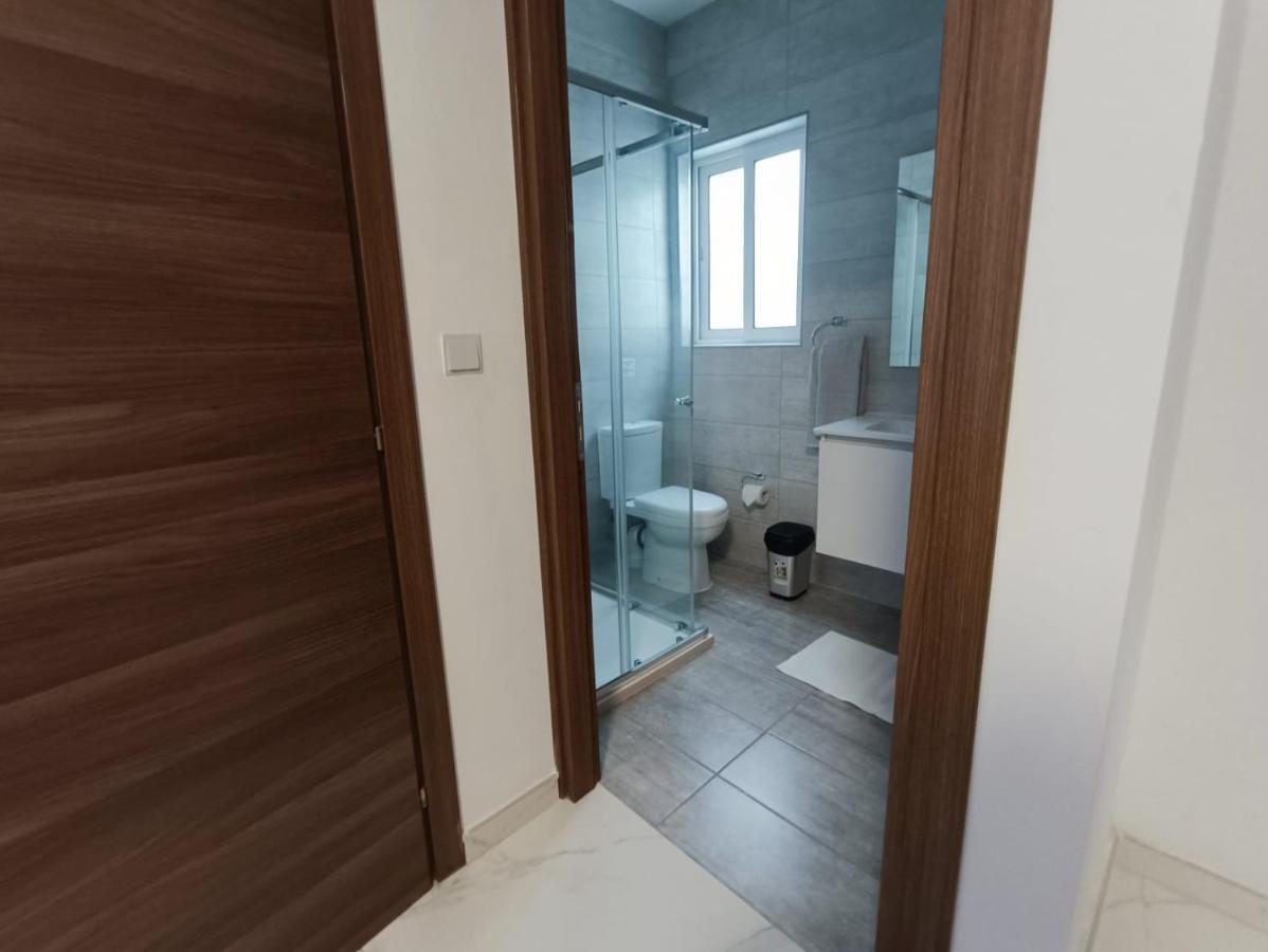 Blu-M Central Qormi 外观 照片
